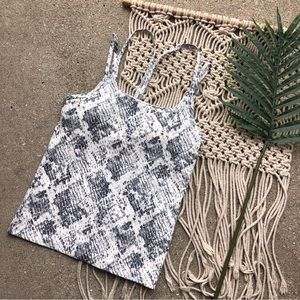 PINK Victoria’s Secret Printed Athletic Tank Top Size Small